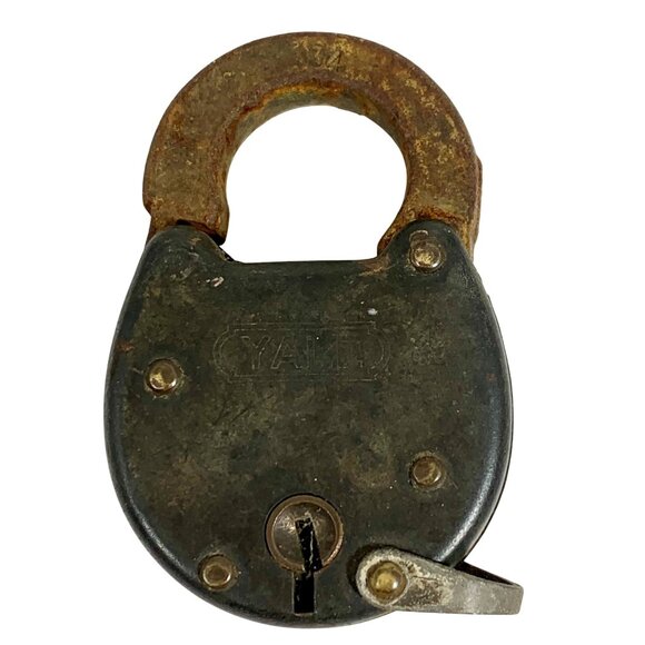 Vintage Yale & Towne Miller Iron Padlock With Rust Patina USA Made No Key - Picture 1 of 7